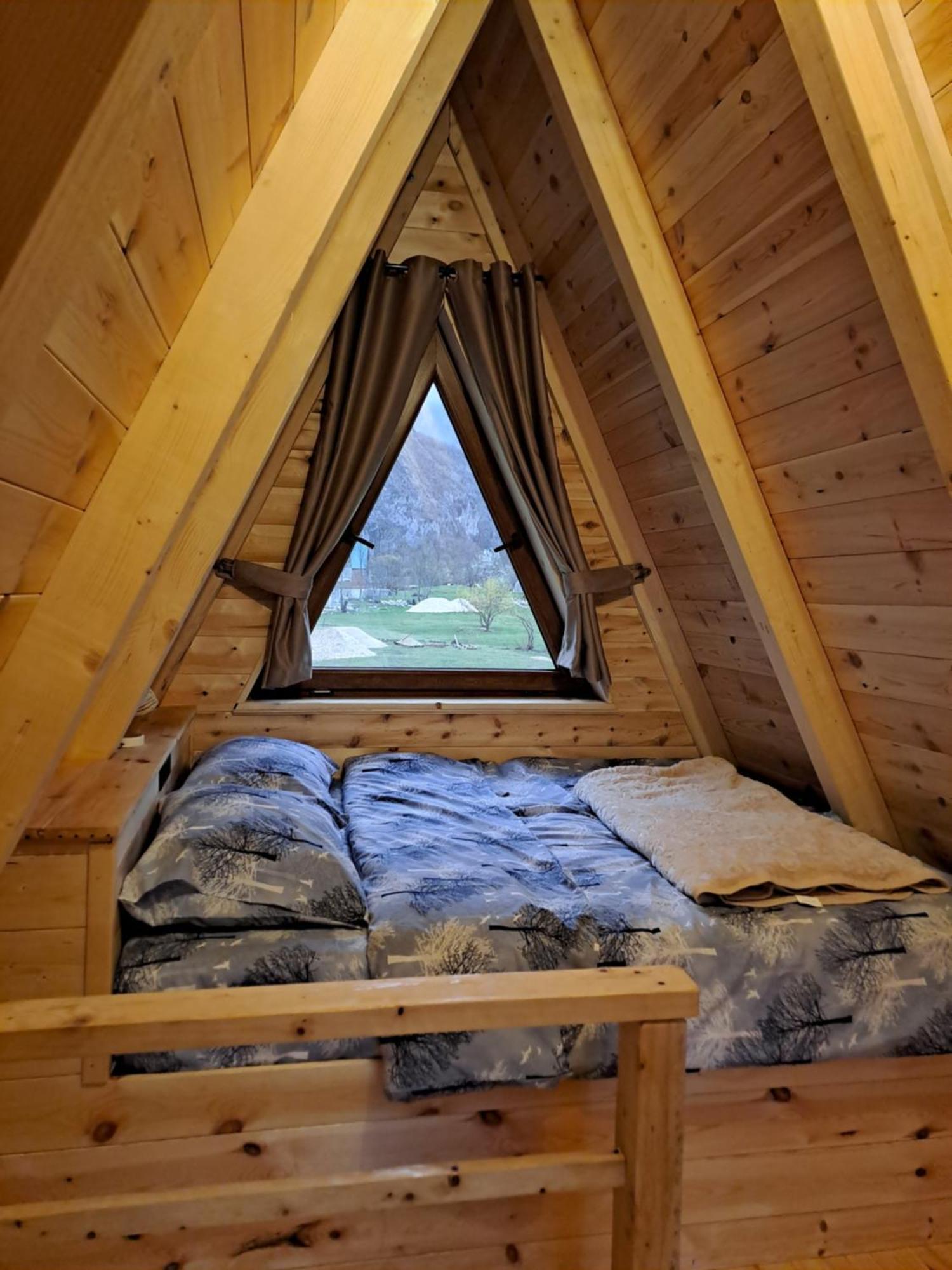 Wooden Cottages Konak Savnik Extérieur photo