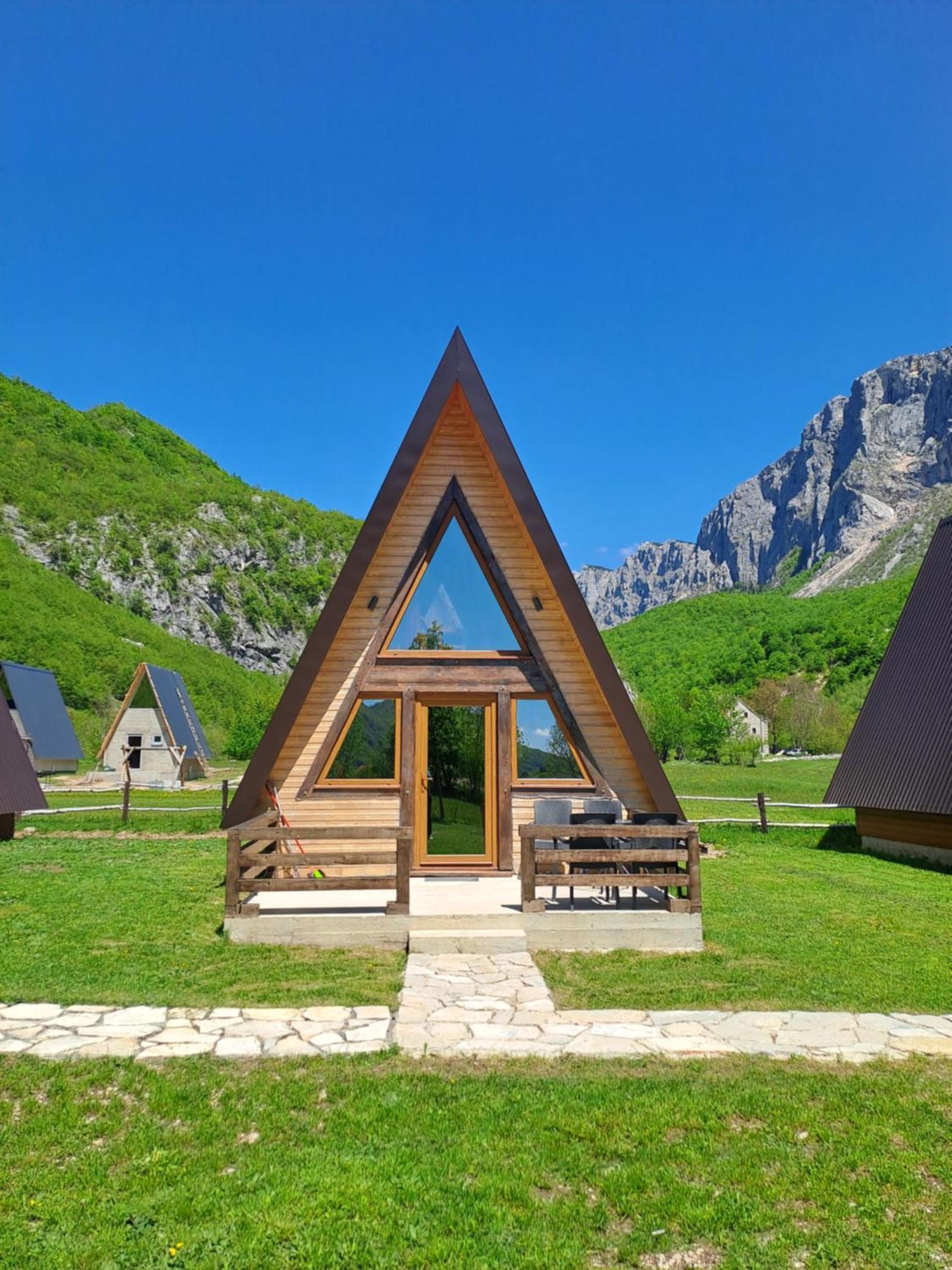 Wooden Cottages Konak Savnik Extérieur photo